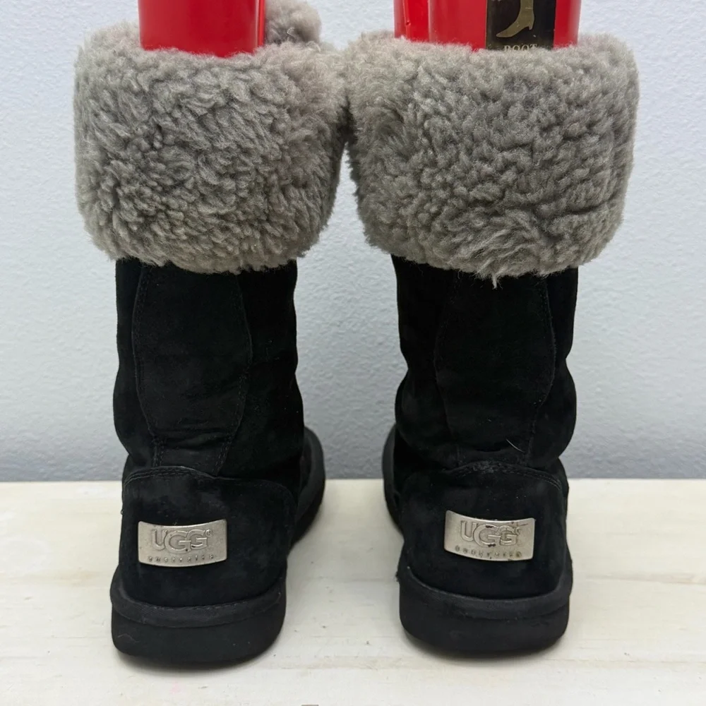 Ugg Black Suede Montclair Lace Up Boots 7